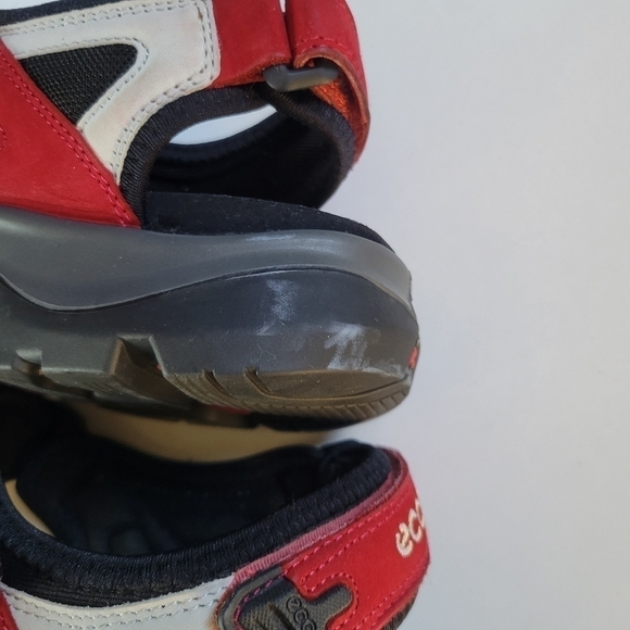 COPY - Ecco women's Off road Yucatan Sandals Chilli Red size 41. - Picture 7 of 14